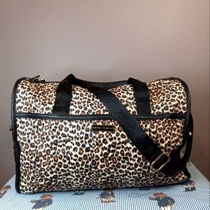 Betsey Johnson leopard Weekender bag travel duffle large cheetah shoulder tote